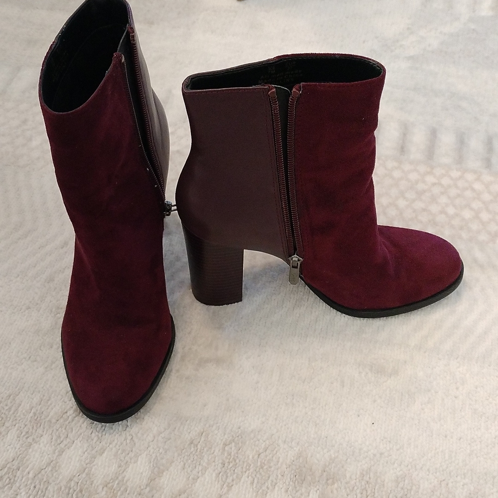 CIRCUS SAM EDELMAN BOOTS, SIZE 7, PURPLE COLOR.
